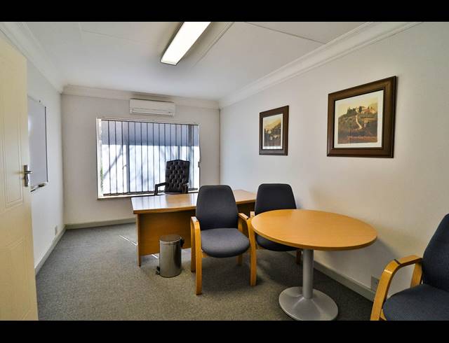2 BEDROOM HOUSE SOLD IN PRETORIUSPARK